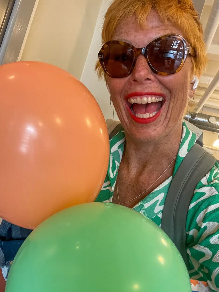 den färgglada bokreleasen, Malin Lundskog, orange, ballonger