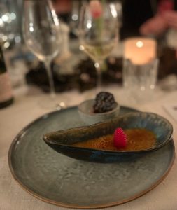 crème brûlée, hemma hos dine to wine