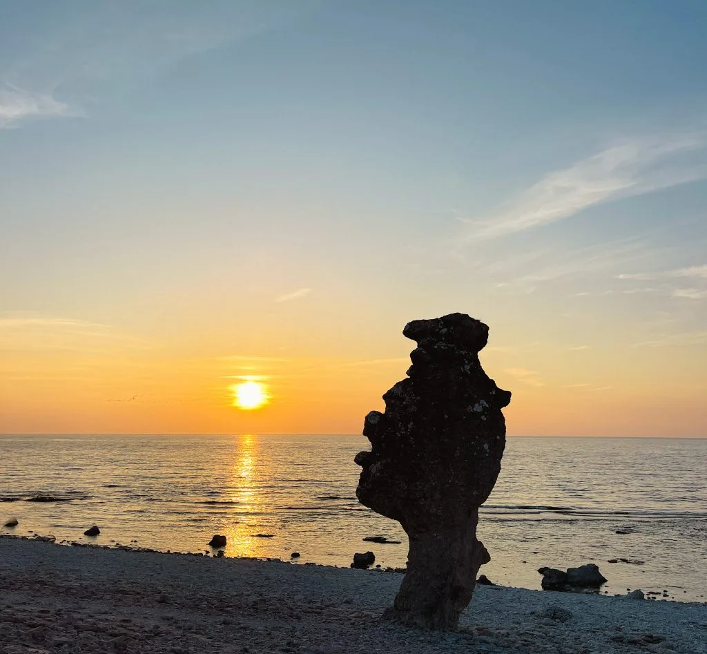 langhammarsgubben, raukar, fårö, solnedgång