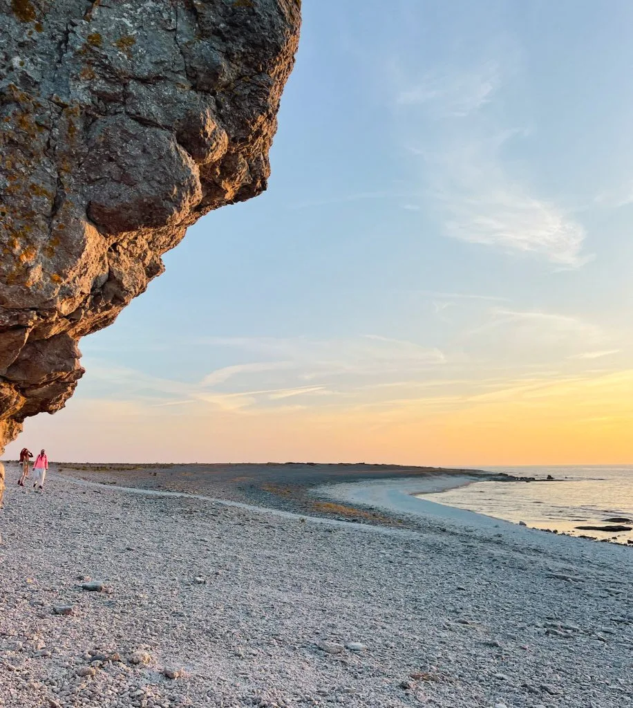 solnedgång vid langhammarsraukområde, sol, fårö