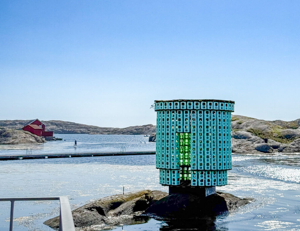 utsikt från uteserveringen, akvarellmuséet skärhamn, konstverk