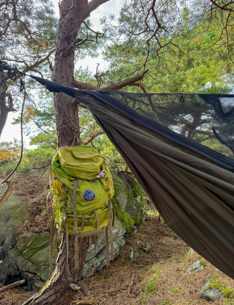 en utenatt i månaden, knippla, ryggsäck, hennessy hammock, hängmatta, 