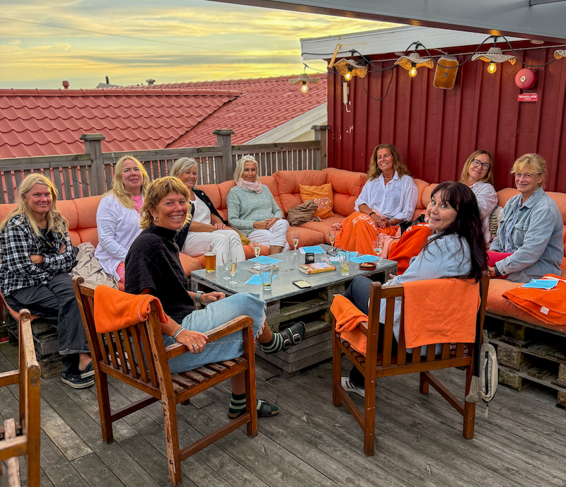 bokklubb med extra allt, bokklubbstisdag by malin lundskog