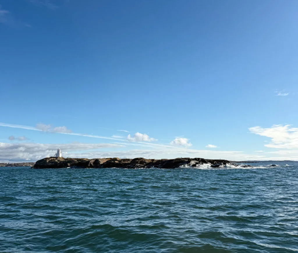 stora oset fyr, västkusten, öckerö kommun, gammal sjö, vågor