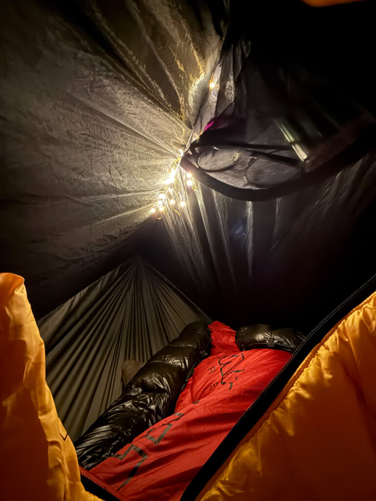 Jag sover så gott ute i hängmattan, hennessy hammock, vintersovsäck mammut