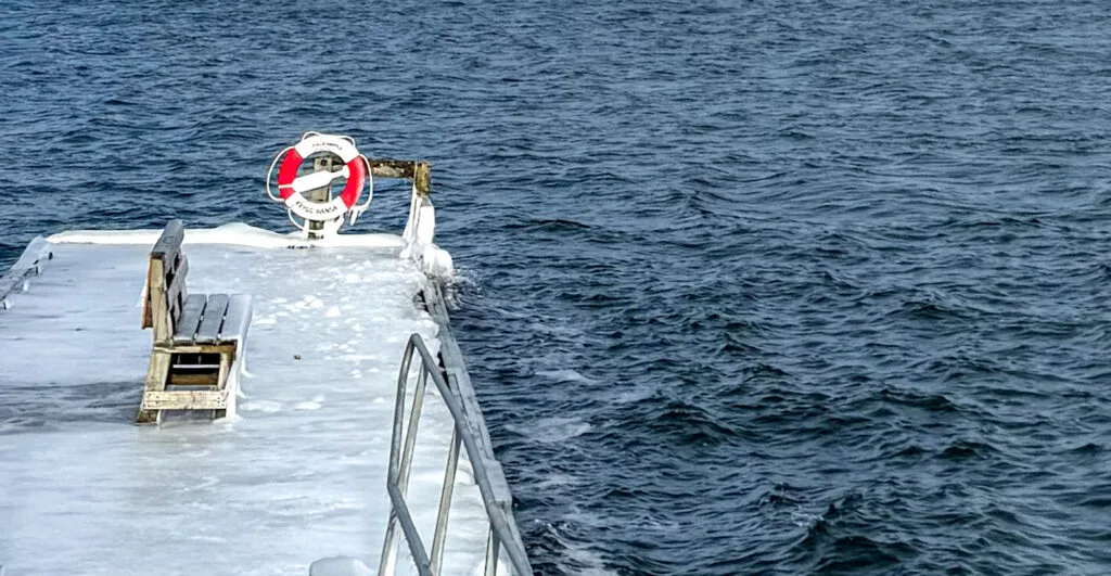 isbildning knippla hamn, pontonbrygga