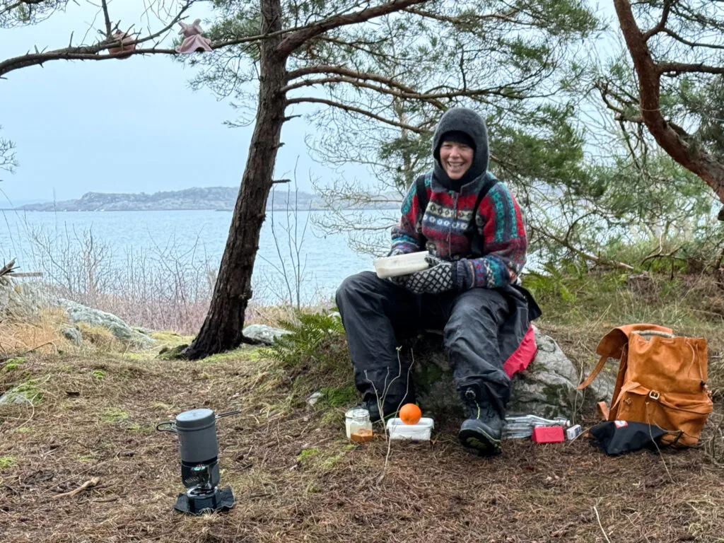 en utenatt i månaden, malin lundskog, semlegröt till frukost, knippla